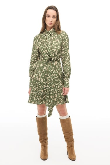  Çok Renkli Gömlek Yaka Leopar Kısa Elbise