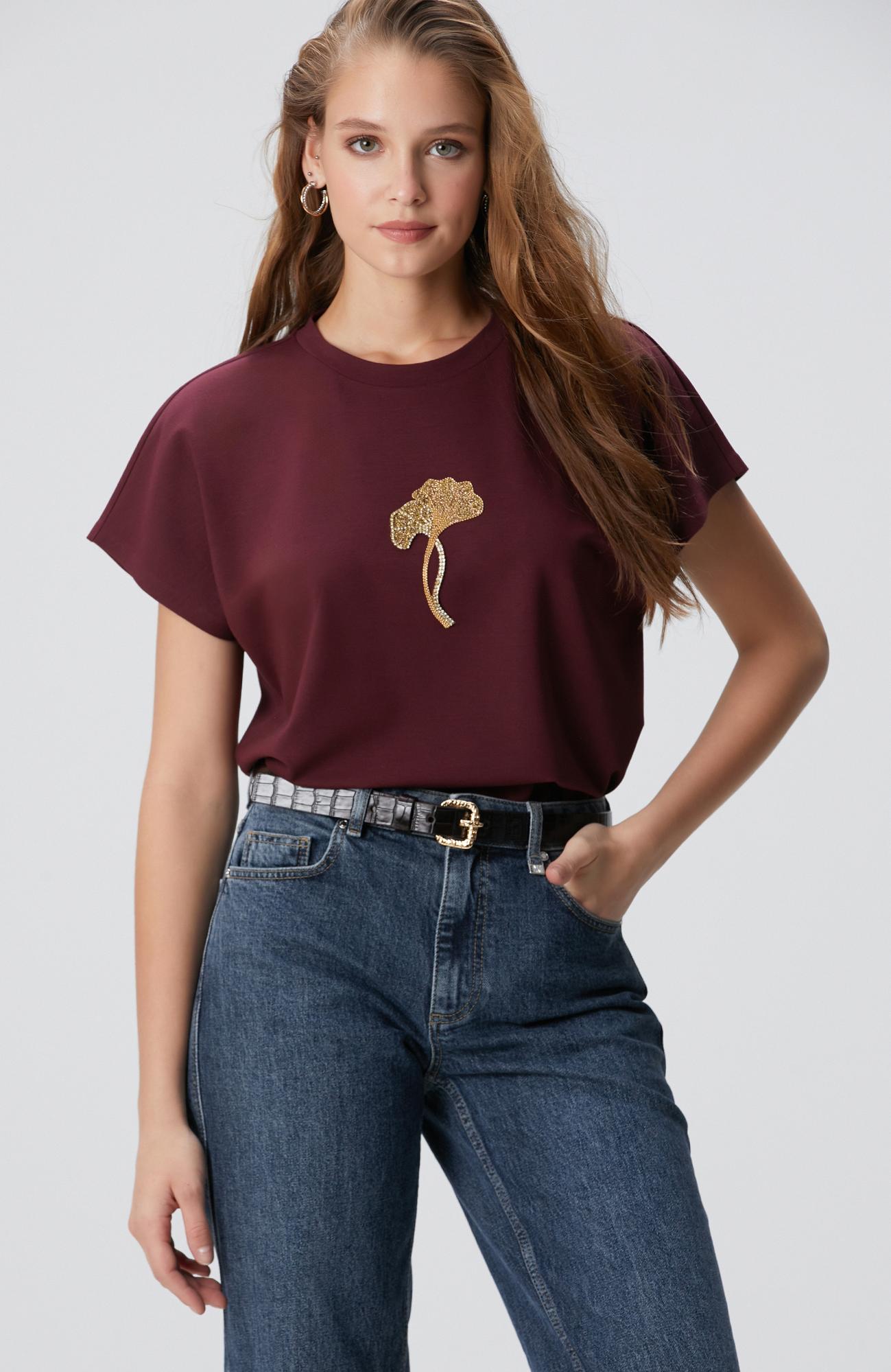  Network Kadın Bordo Çiçek Taş İşlemeli T-shirt