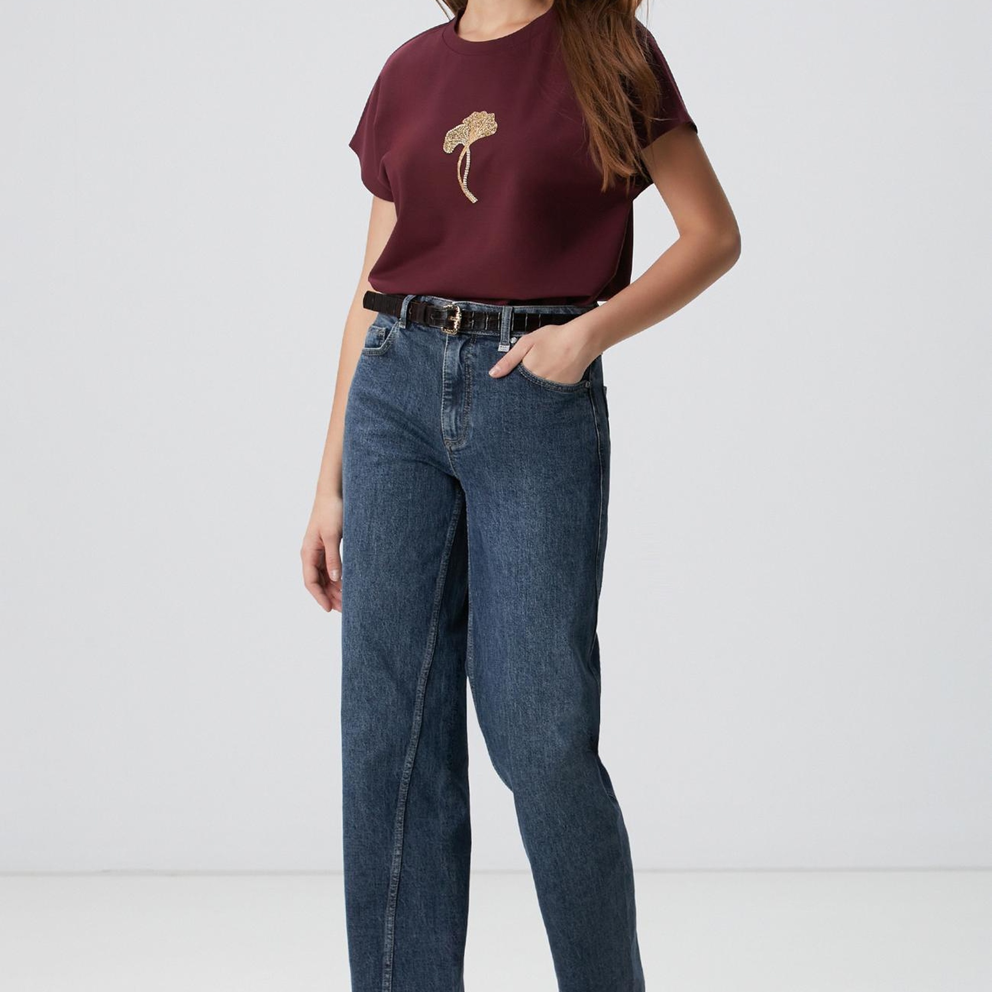 Network Kadın Bordo Çiçek Taş İşlemeli T-shirt