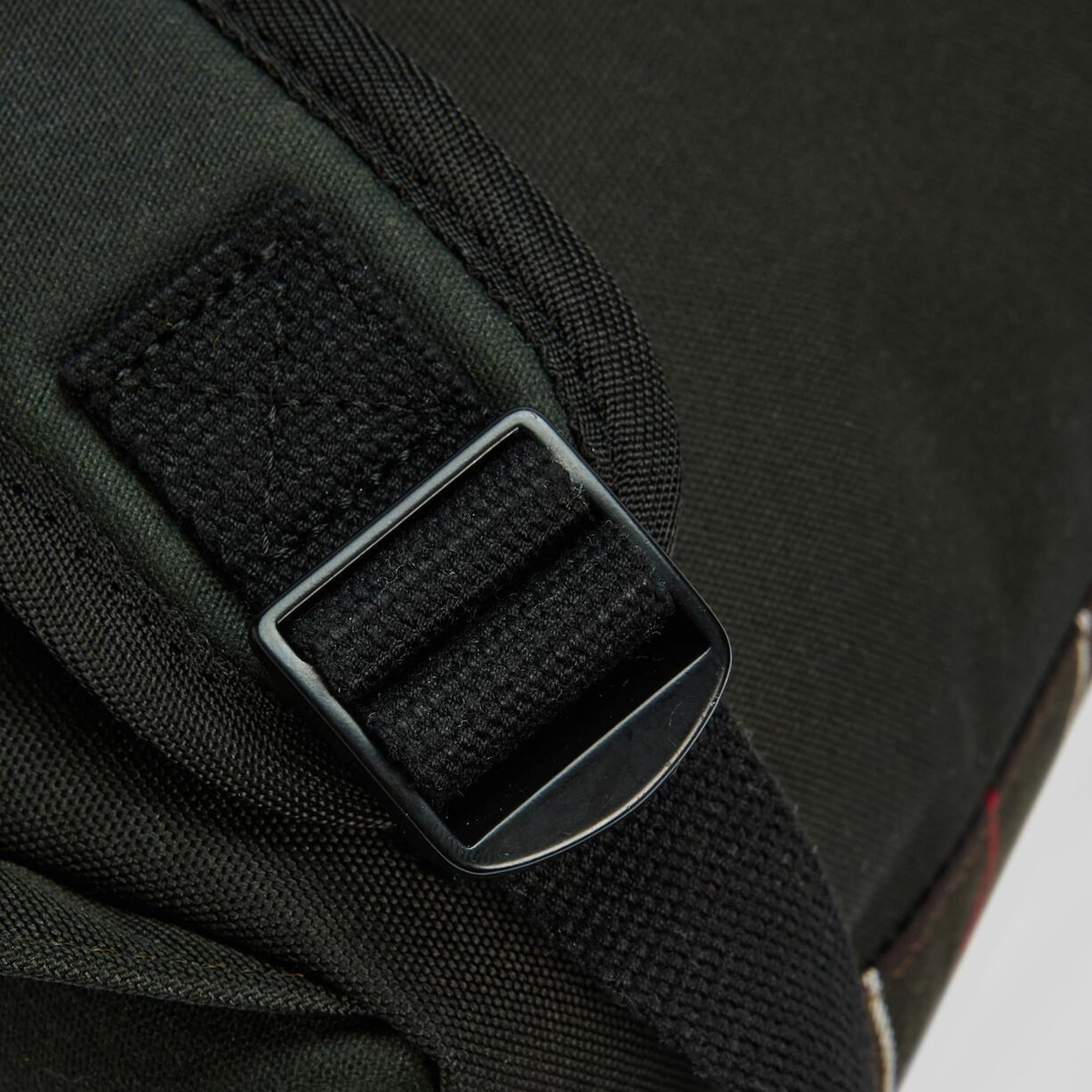 Barbour Field Yağlı Sırt Çantası