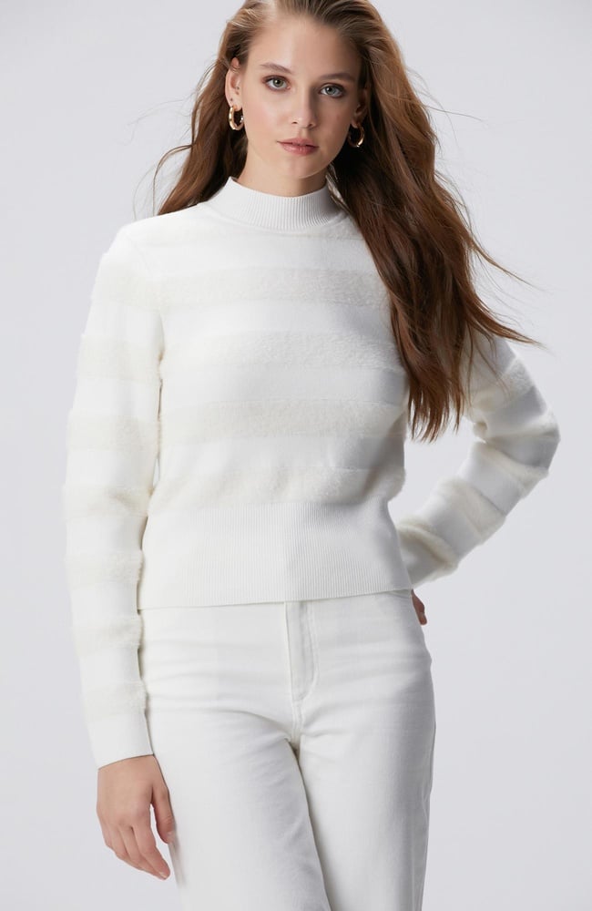  Network Kadın Kırık Beyaz Çizgili Triko Kazak