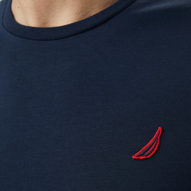  Nautica Erkek Lacivert Regular Fit T-Shirt
