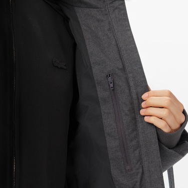  Lacoste Kadın Dik Yaka Koyu Gri Mont