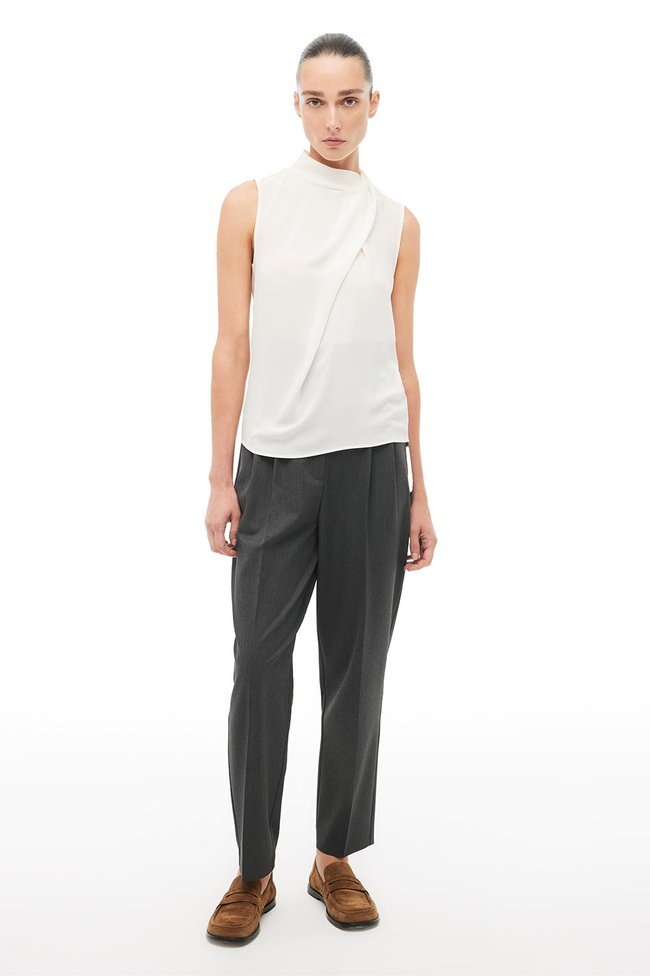  Ekru Degaje Yaka Bluz