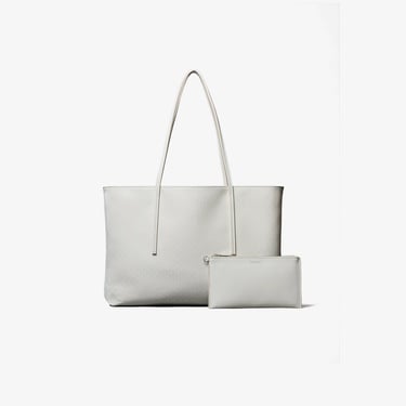  Calvin Klein Emblem Tote Kadın Beyaz Çanta