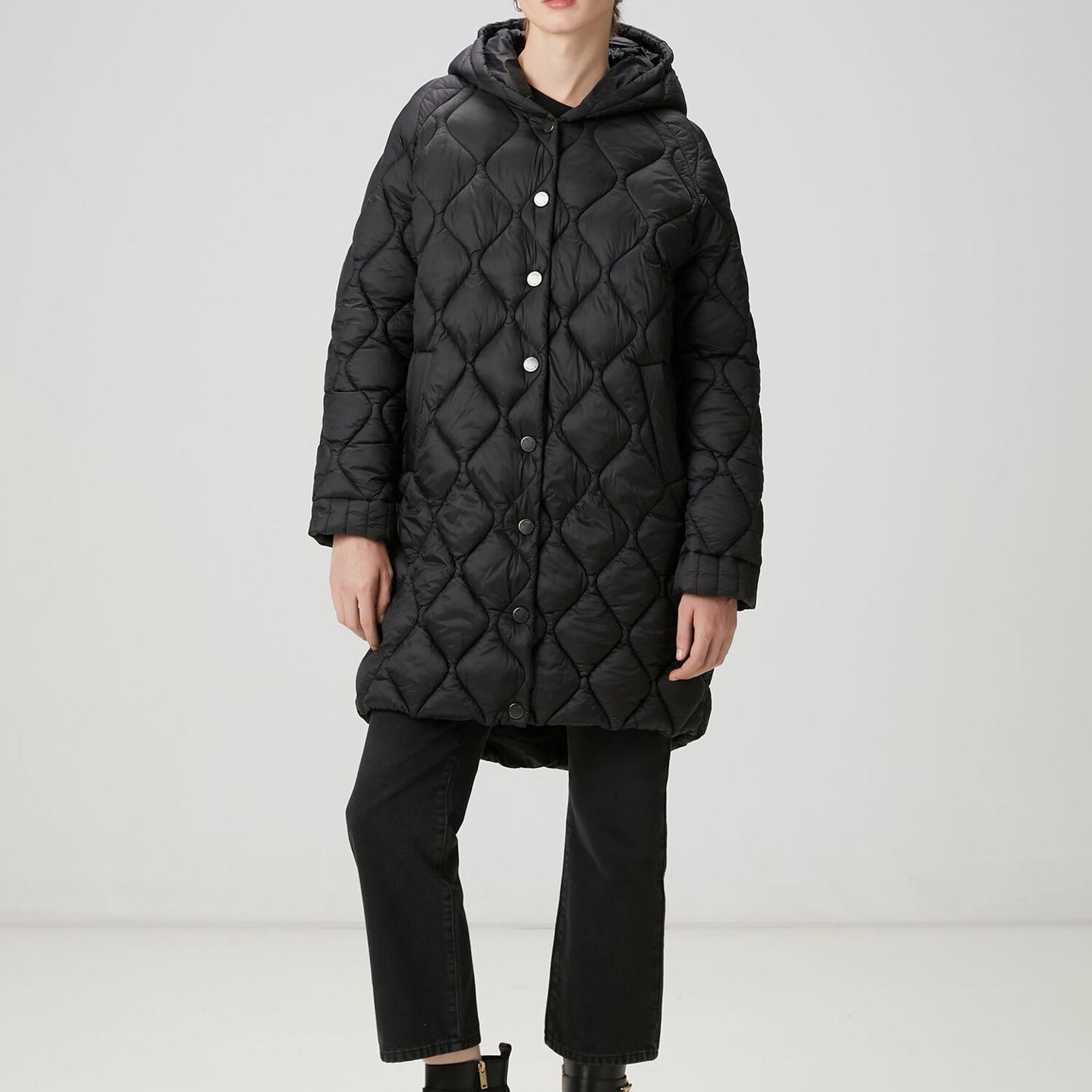 Beymen Club Kadın Siyah Kapüşonlu Kapitoneli Mont