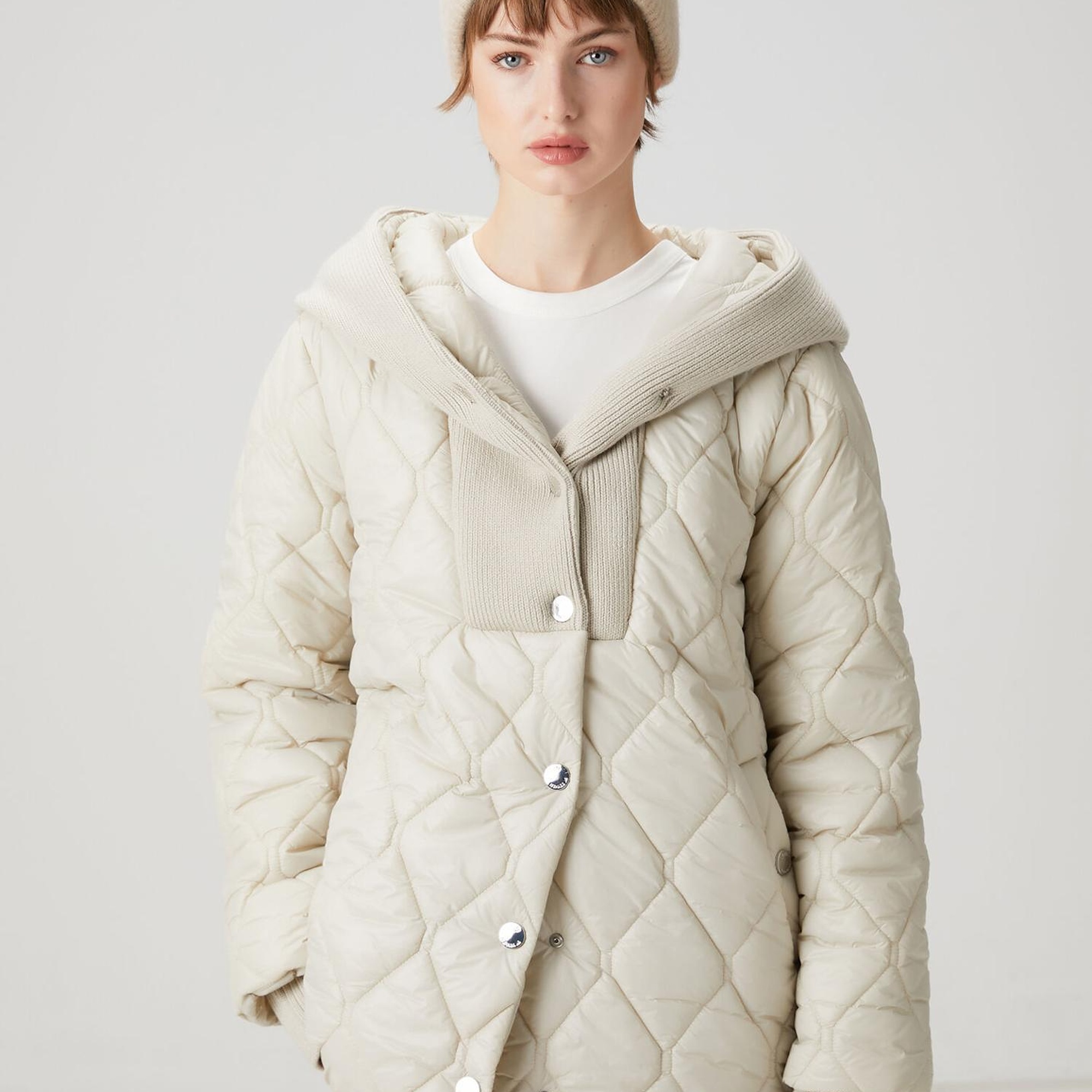 Beymen Club Kadın Bej Kapüşonlu Kapitoneli Mont