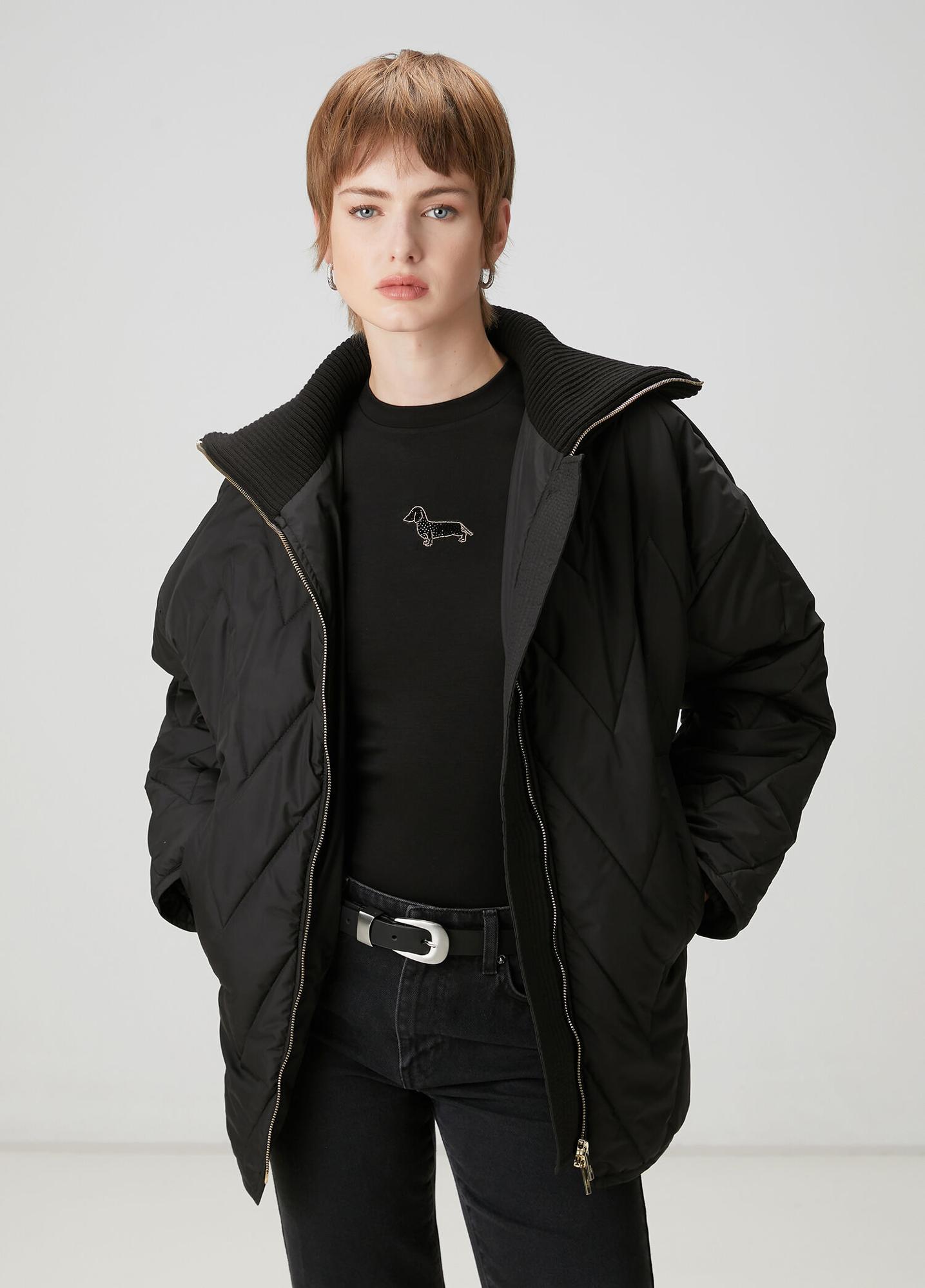  Beymen Club Kadın Siyah Kapitoneli Mont