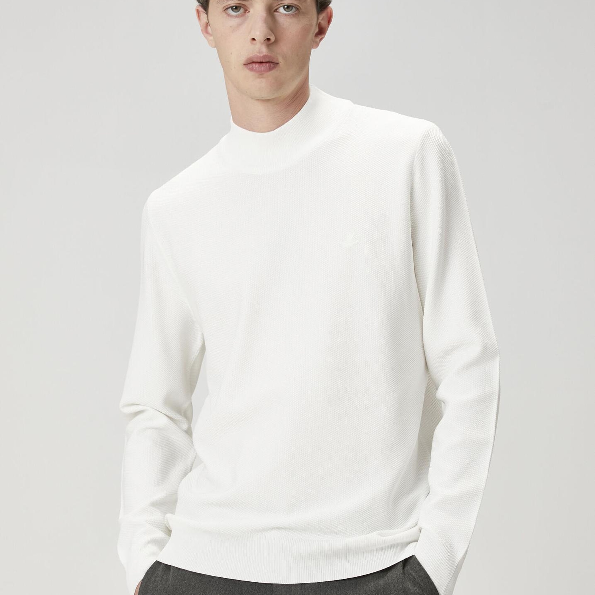 Beymen Club Erkek Beyaz Yarım Balıkçı Yaka Pirinç Dokulu Kazak