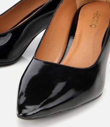  Kadın Rugan Deri  Siyah Esnek Tabanlı Stiletto