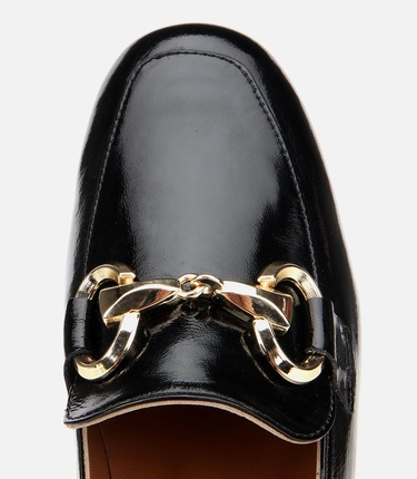  Kadın Rugan Deri Siyah Tokalı Klasik Loafer