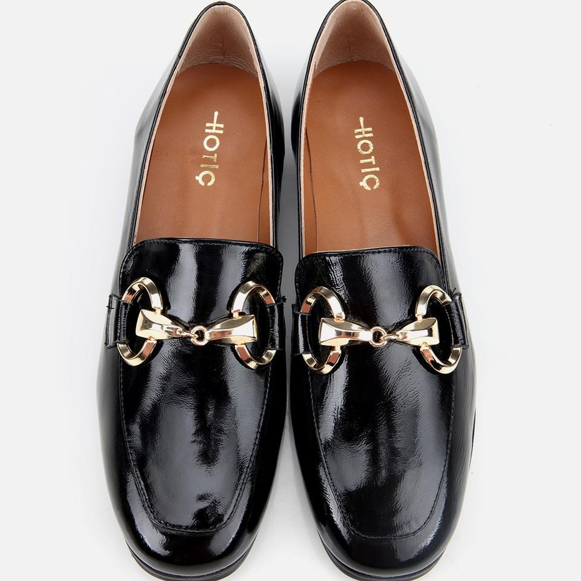 Kadın Rugan Deri Siyah Tokalı Klasik Loafer