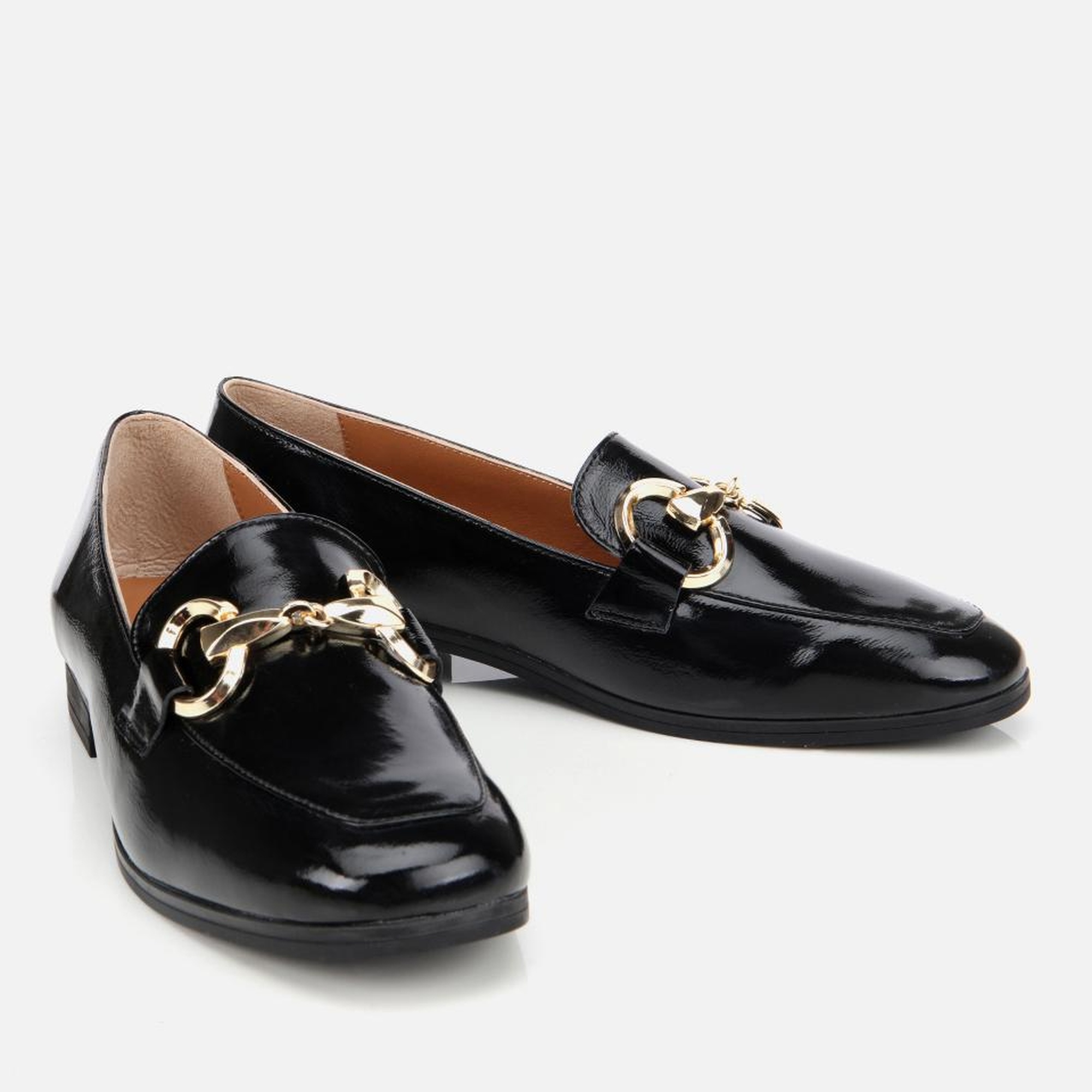 Kadın Rugan Deri Siyah Tokalı Klasik Loafer