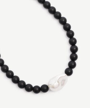  YARGICI Oniks Taşı Ve Mayorka İnci Detaylı Kolye