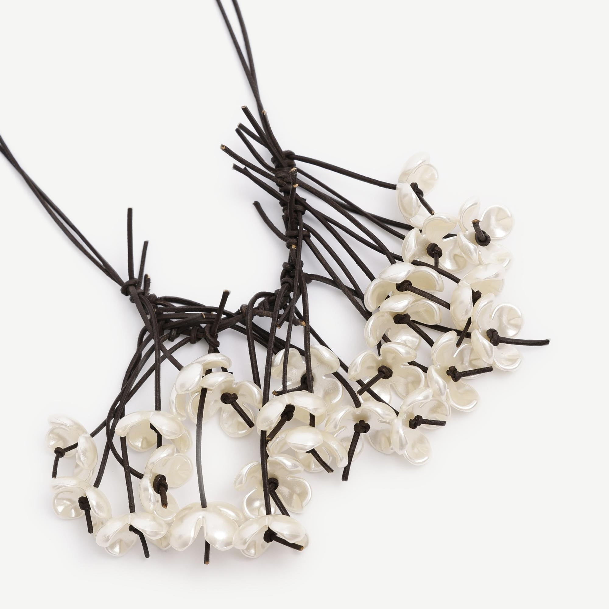 YARGICI Çiçek Detaylı Uzun Kolye