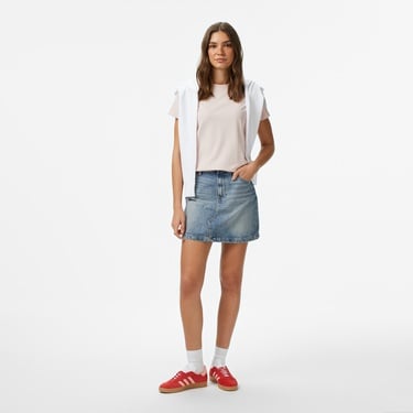  Guess Kadın Pembe T-Shirt