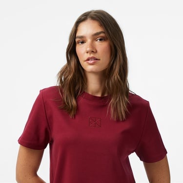  Calvin Klein Interlock Emblem Mock Kadın Kırmızı T-Shirt