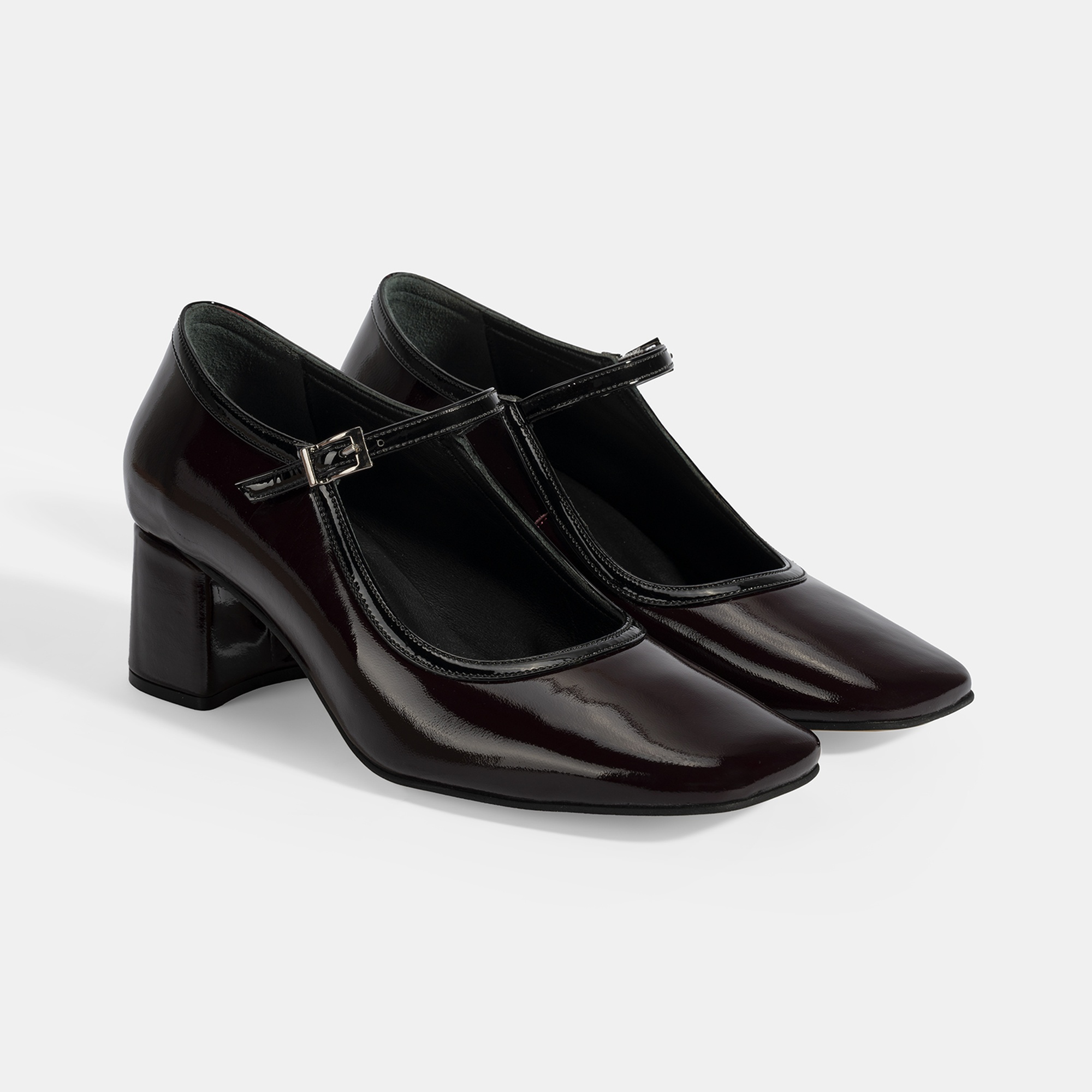 Kadın Bordo Ayarlanabilir Tokalı Kalın Topuklu Klasik Ayakkabı