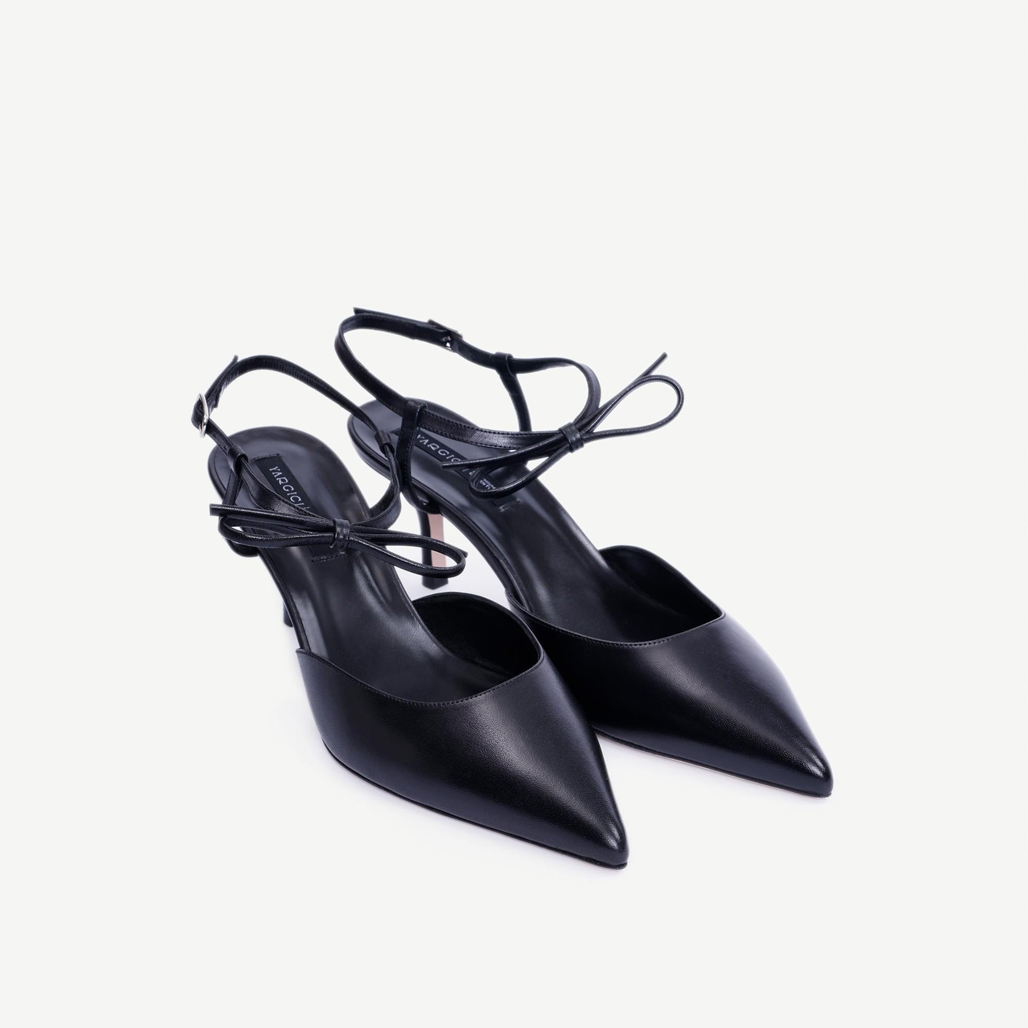 YARGICI Sivri Burunlu Deri Topuklu Ayakkabı