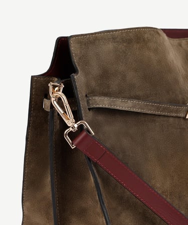  YARGICI Kemer Detaylı Süet Deri Omuz Çantası