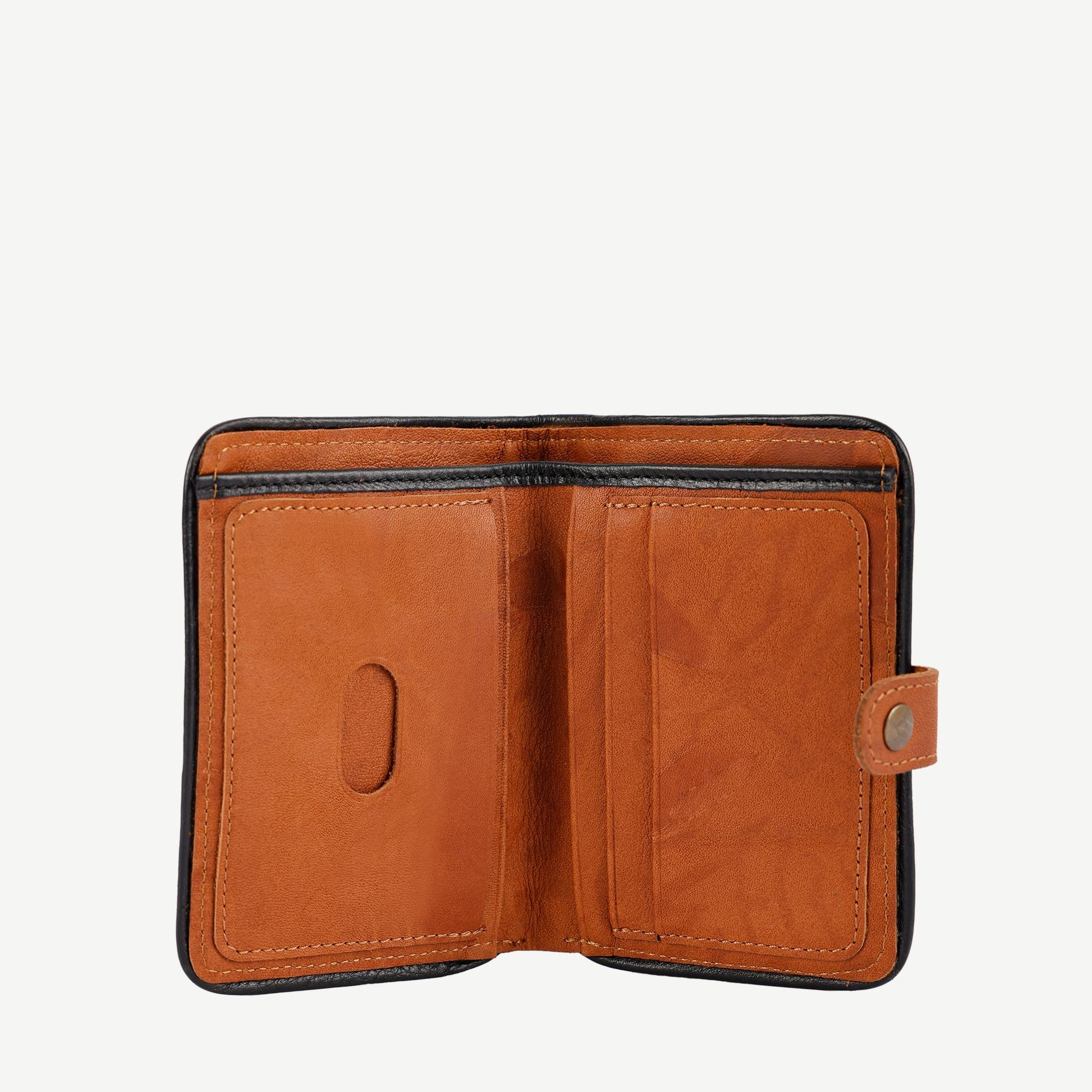 YARGICI Kapama Detaylı Yıkamalı Deri Cüzdan