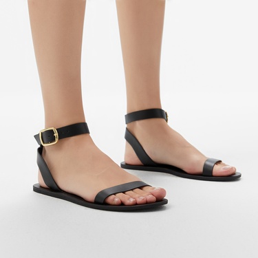  Manebi Kadın Siyah Sandalet