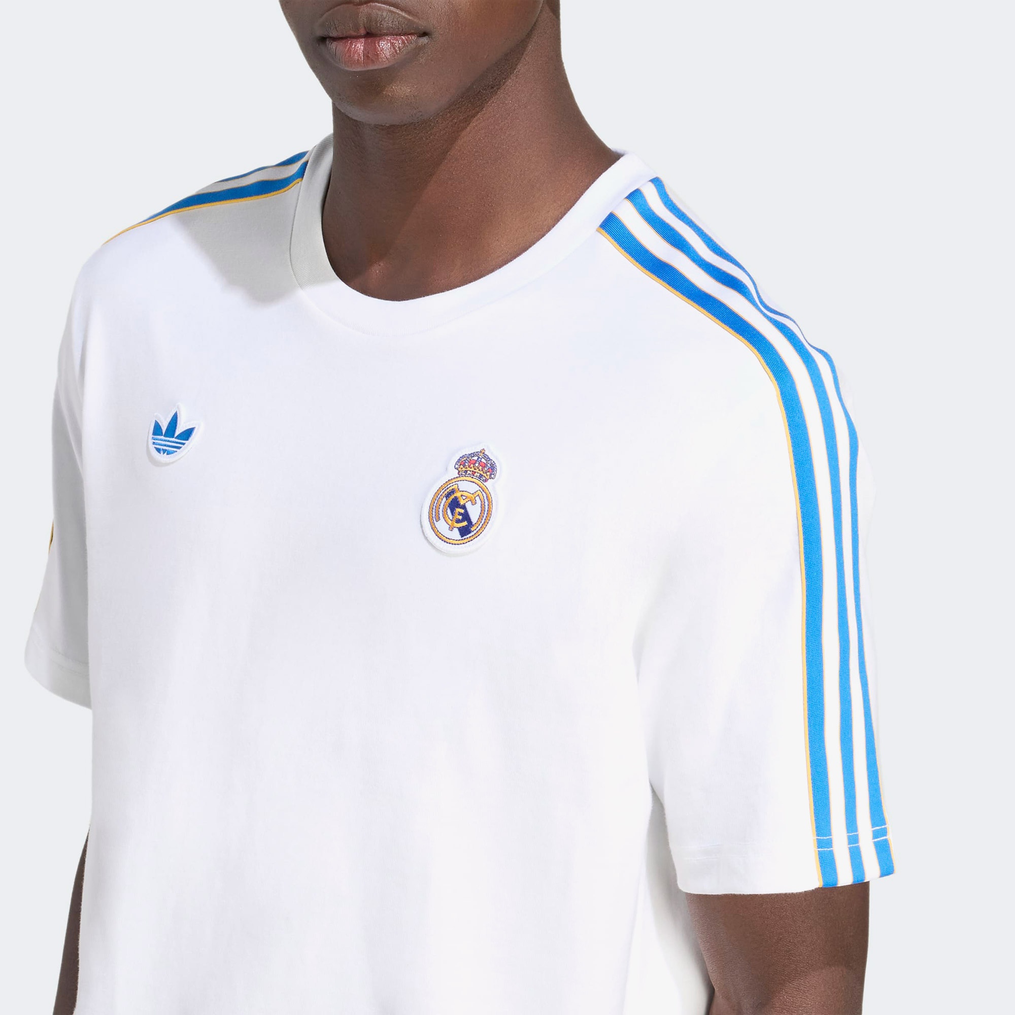 adidas Real Madrid Terrace Icons Erkek Beyaz T-Shirt