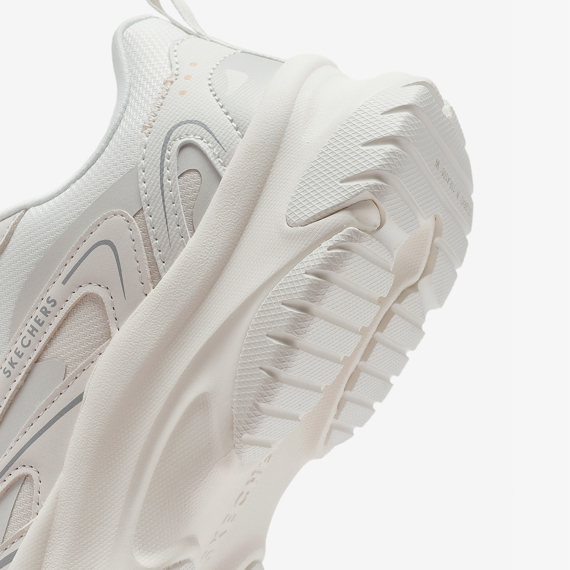 Skechers Moonhiker Kadın Beyaz Spor Ayakkabı