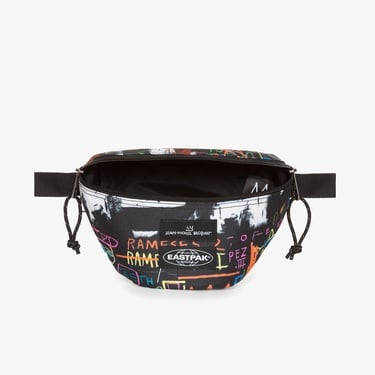  Eastpak Springer Basquiat King Of Egypt 2 Unisex Siyah Bel Çantası