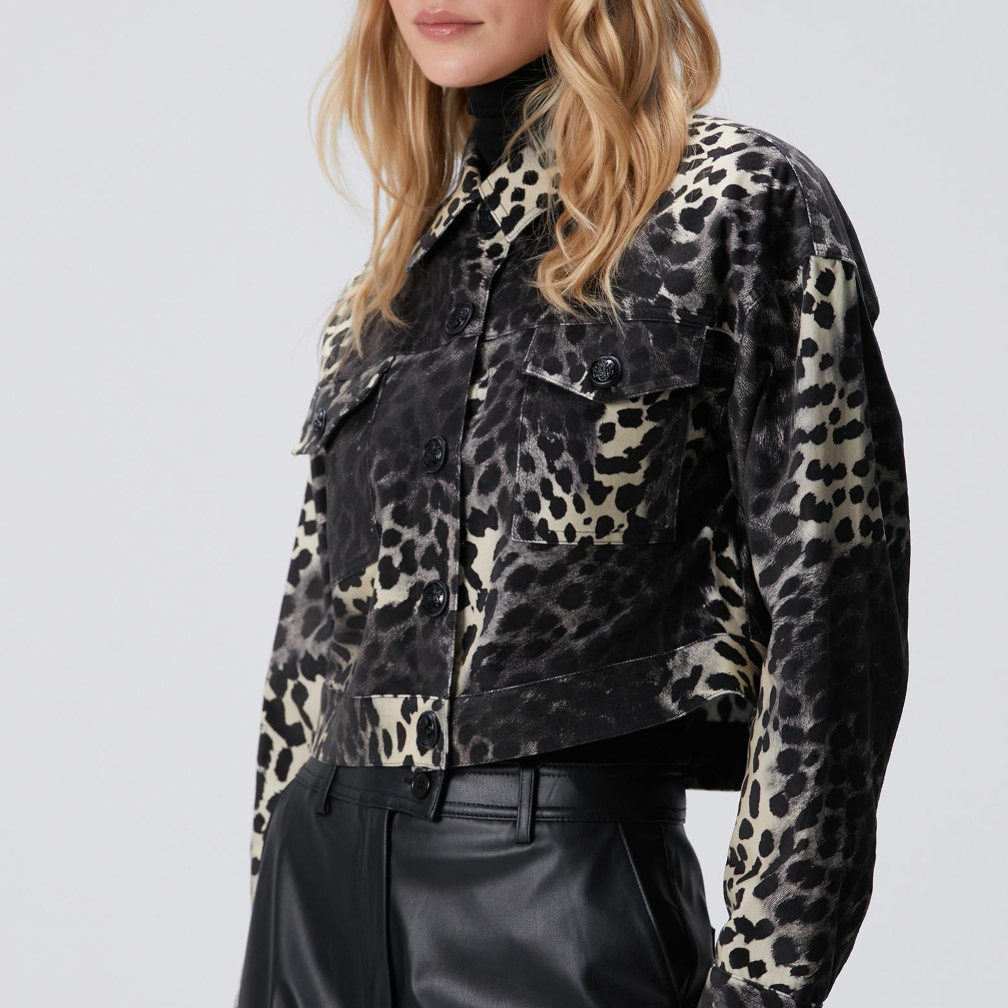 Network Kadın Bej Animal Print Desenli Mont