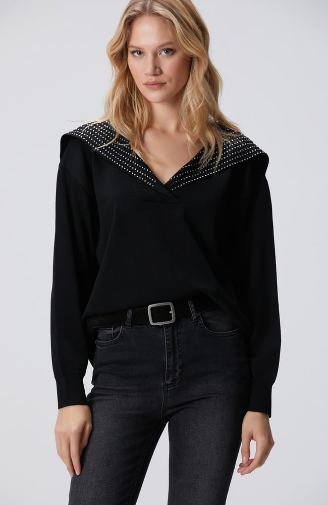  Network Kadın Siyah Yaka Taş Baskılı Triko Kazak