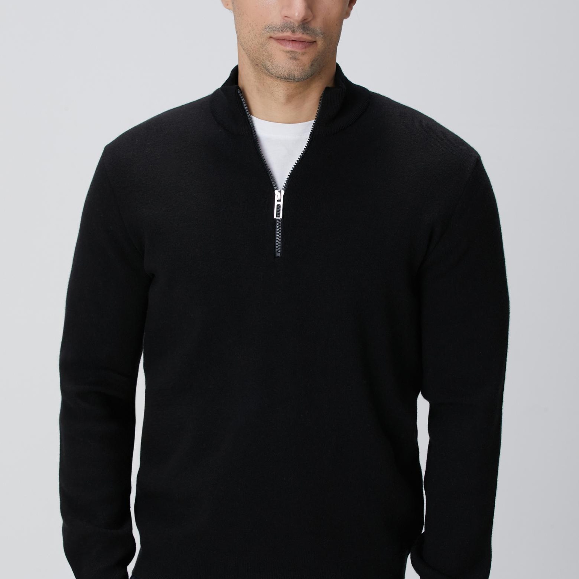 Network Erkek Siyah Dik Yaka Fermuarlı Triko Kazak
