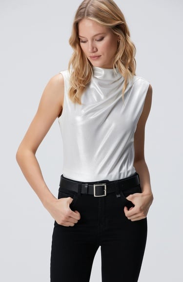  Network Kadın Açık Bej Dik Yaka Kolsuz Drape Detaylı Bluz