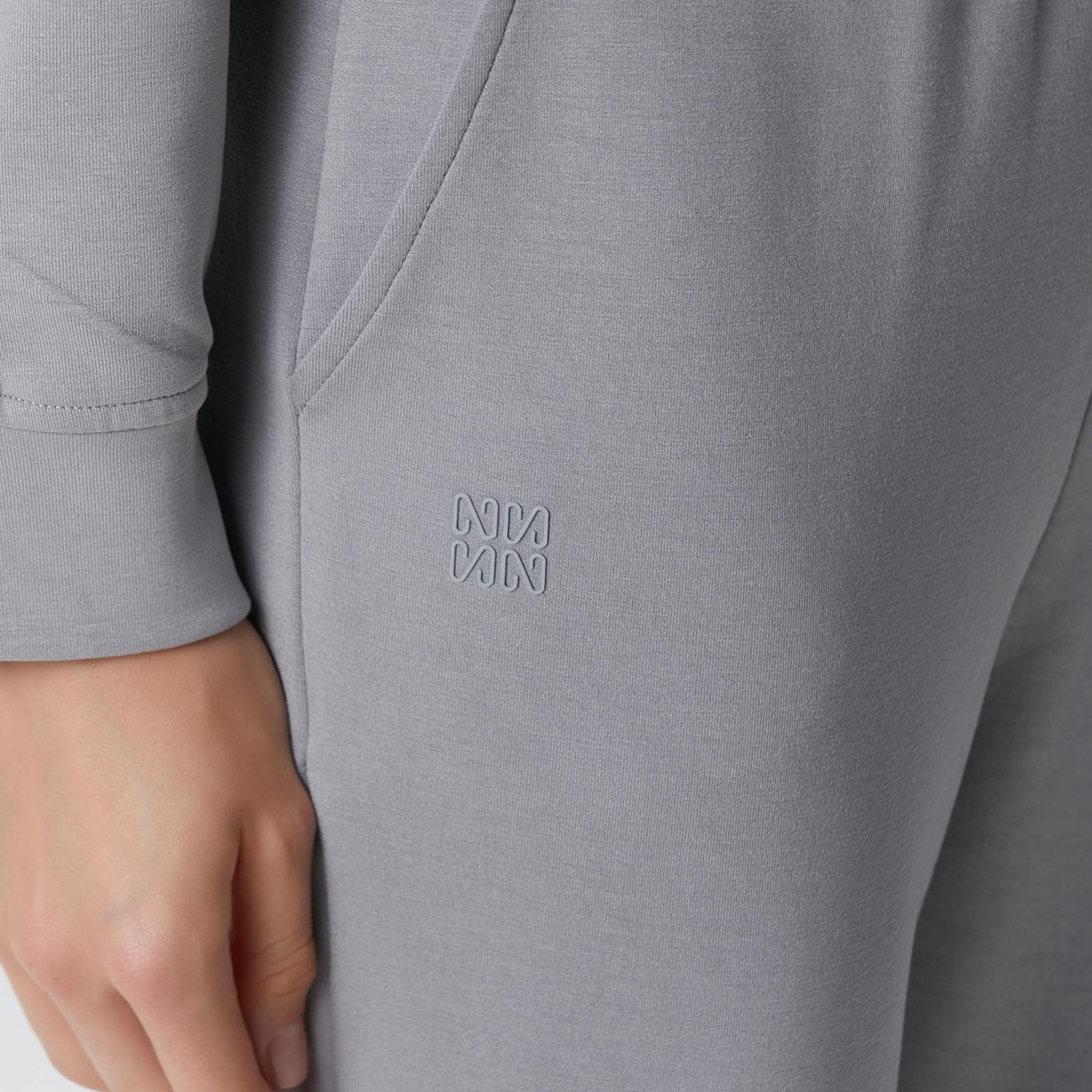 Network Kadın Gri Paçası Pile Detaylı Eşofman