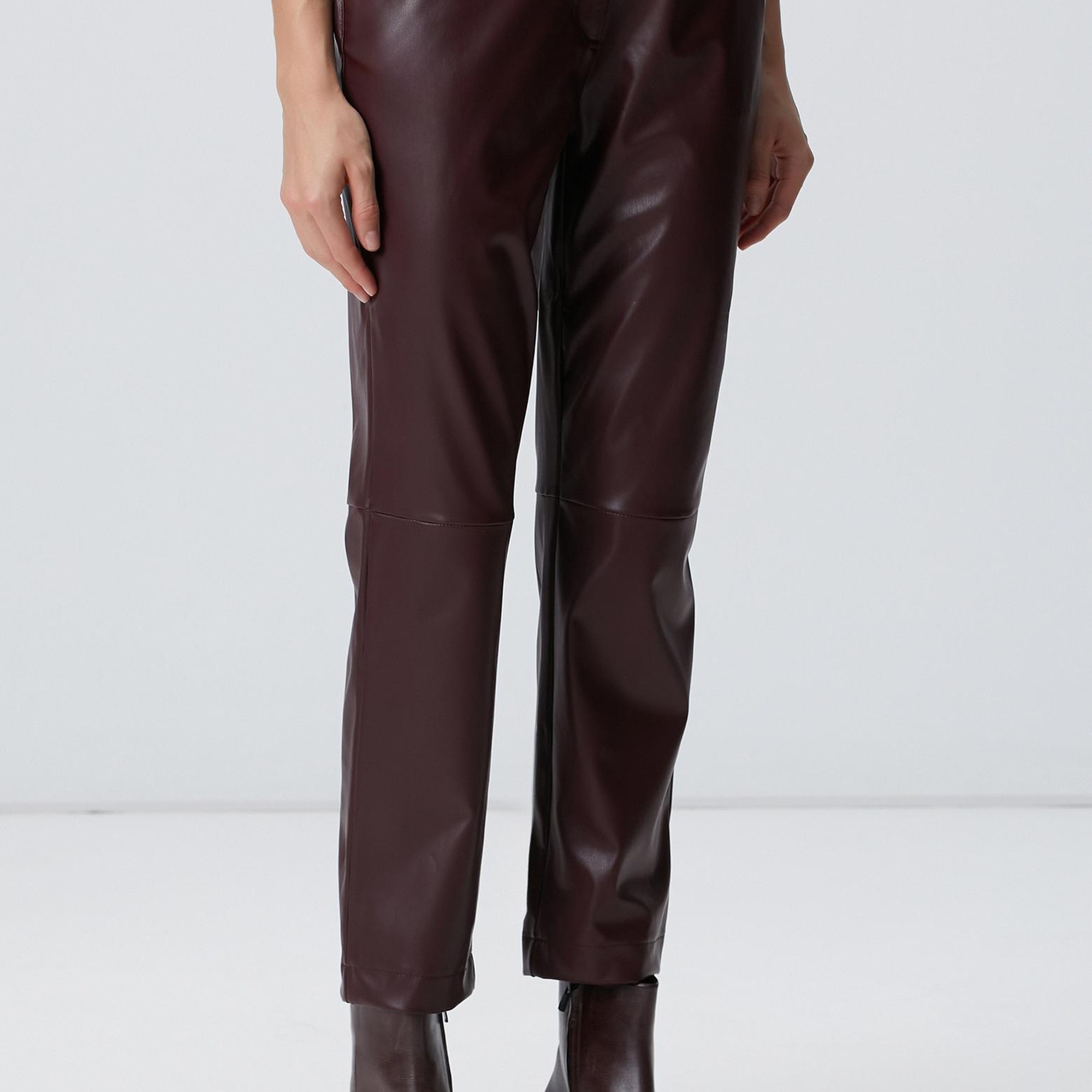 Network Kadın Bordo Kesik Detaylı Duni Deri Pantolon