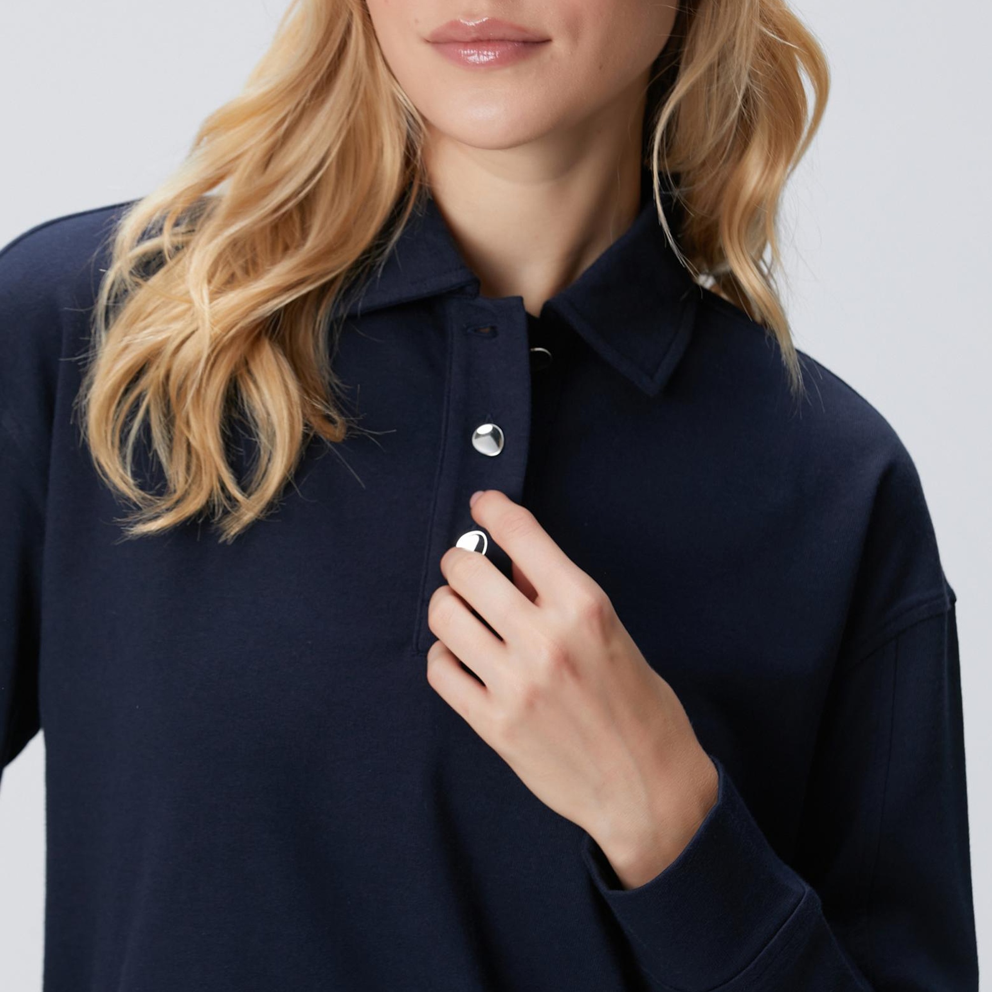 Network Kadın Lacivert Metal Düğmeli Sweatshirt