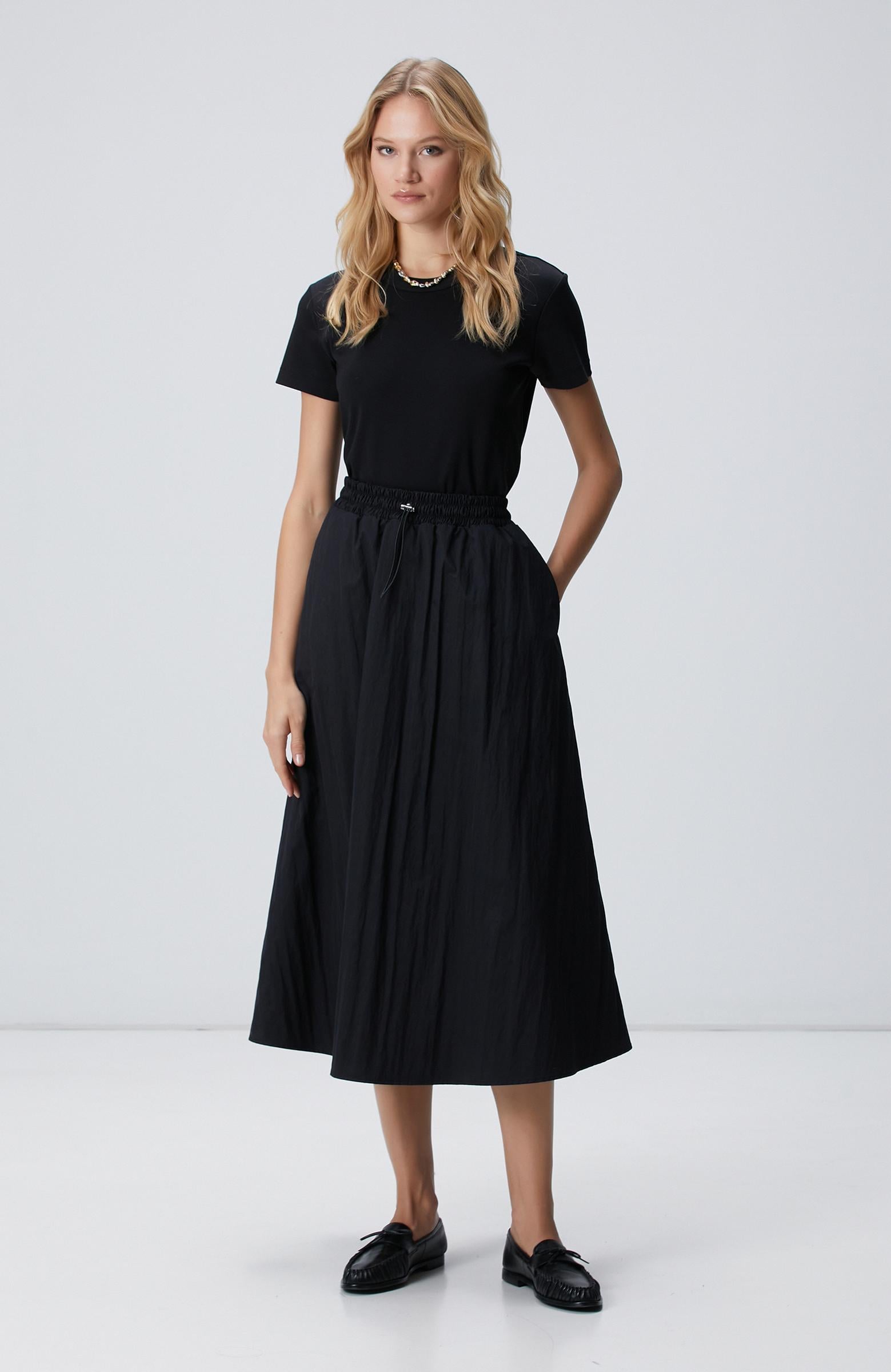  Network Kadın Siyah Beli Büzgülü Lastikli Diz Altı Etek