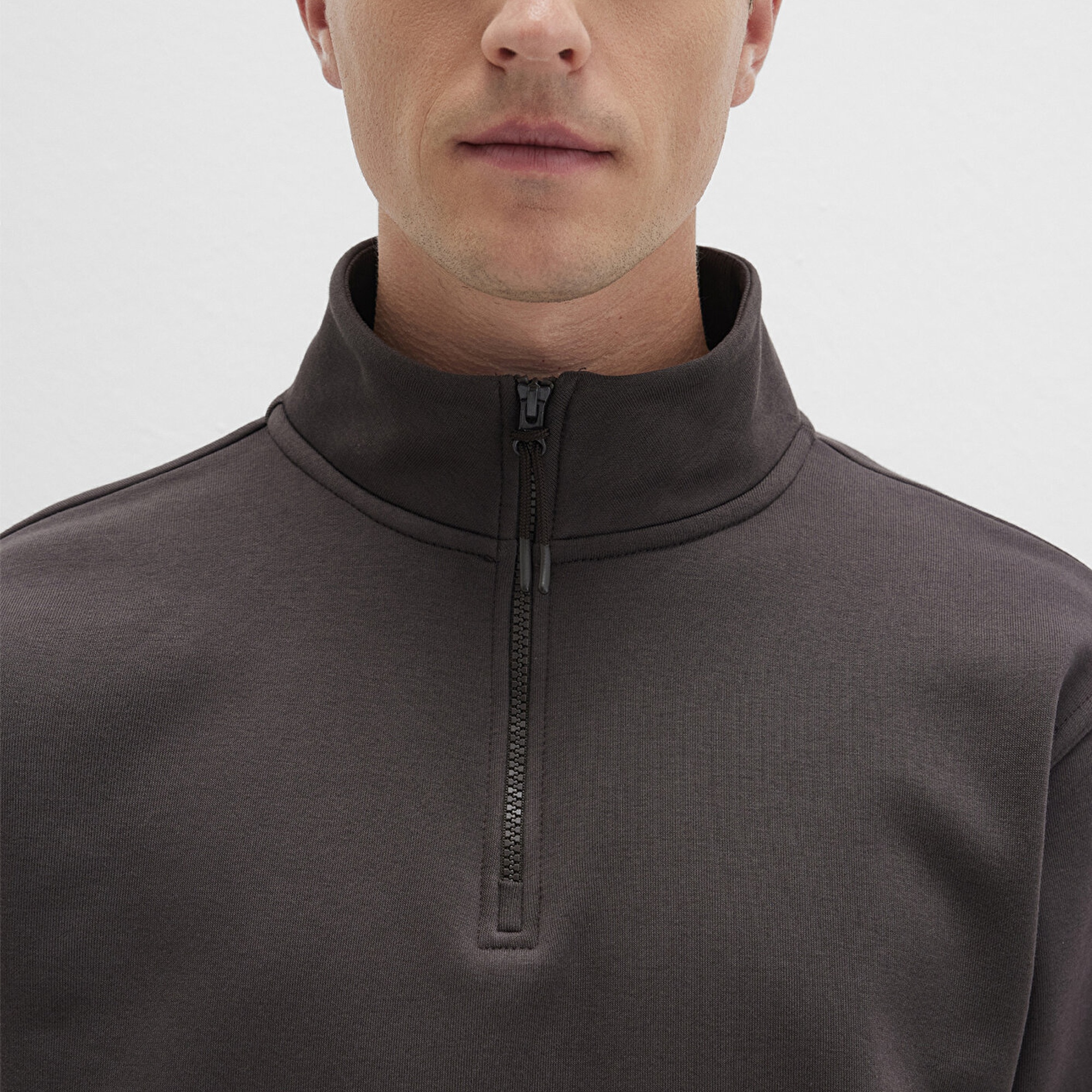 Mavi Yarı Fermuarlı Siyah Basic Sweatshirt 0S10278-70219