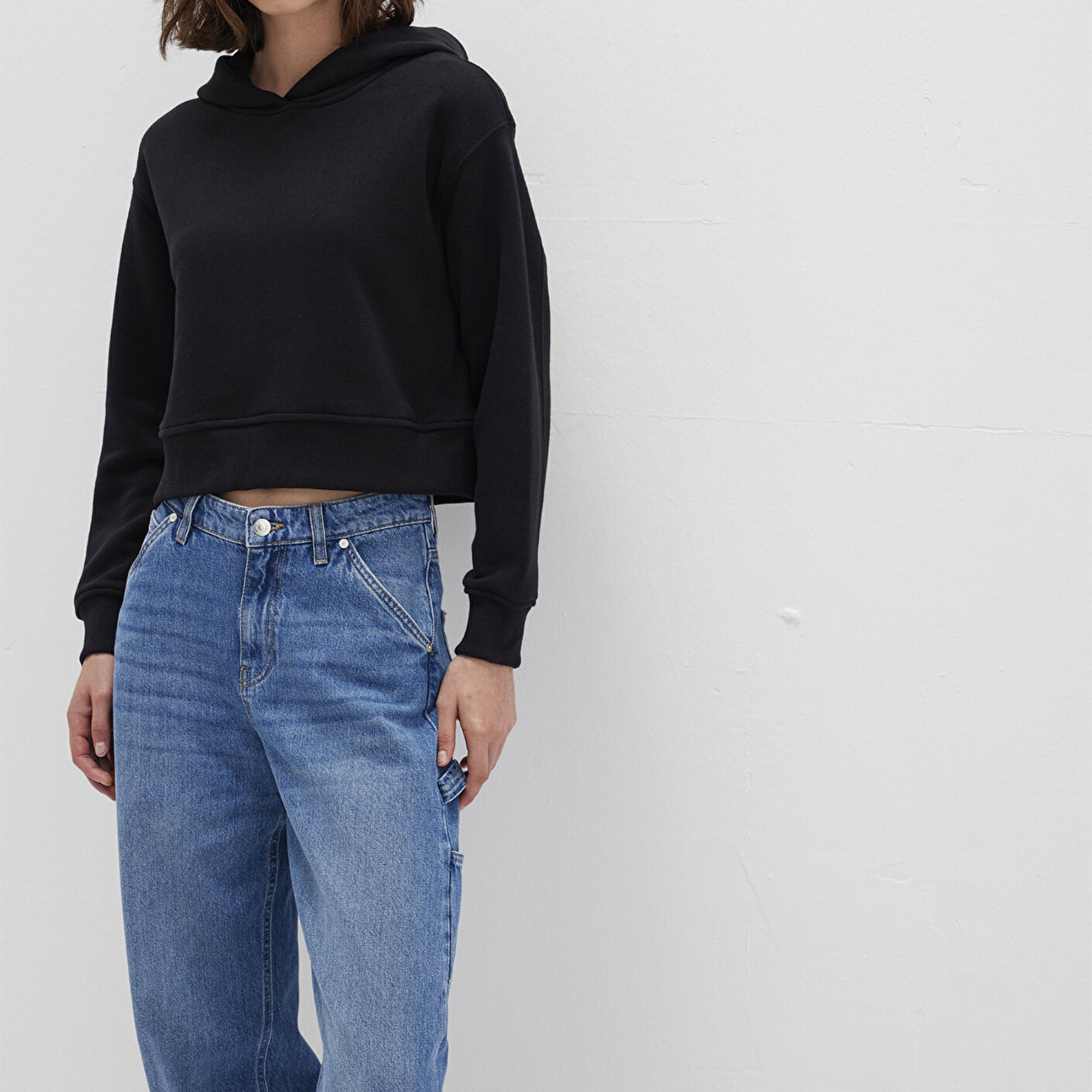 Mavi Kapüşonlu Siyah Sweatshirt 1S10386-900