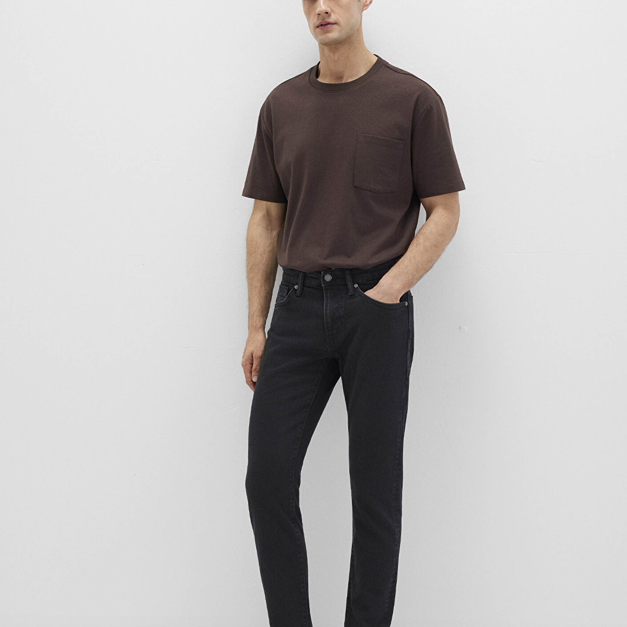 Mavi Jake Classic Denim Yıkamalı Siyah Jean Pantolon 0042290642