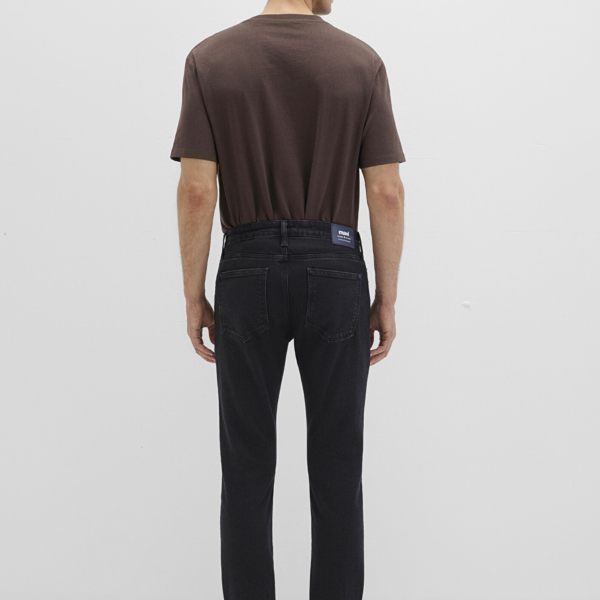 Mavi Jake Classic Denim Yıkamalı Siyah Jean Pantolon 0042290642