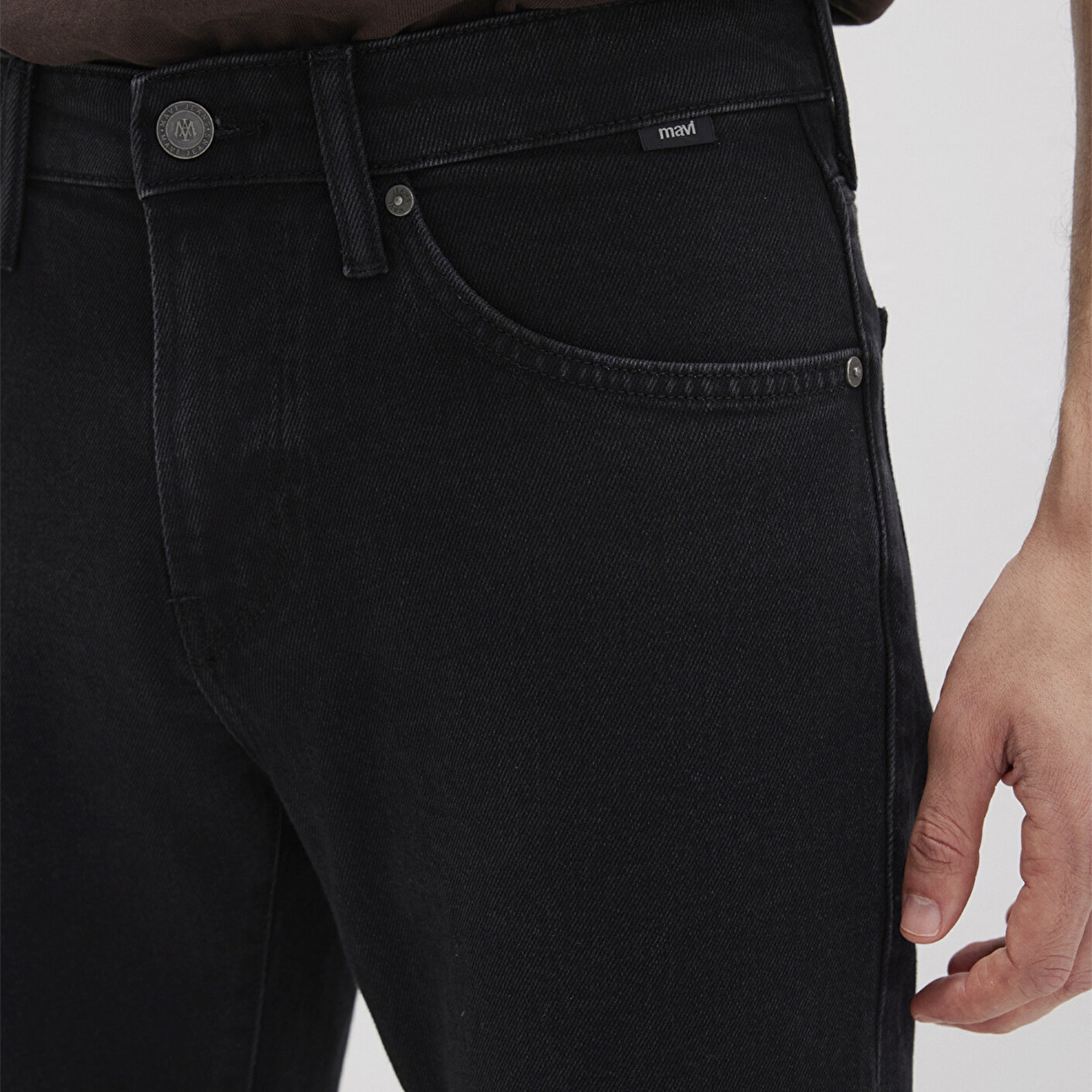 Mavi Jake Classic Denim Yıkamalı Siyah Jean Pantolon 0042290642