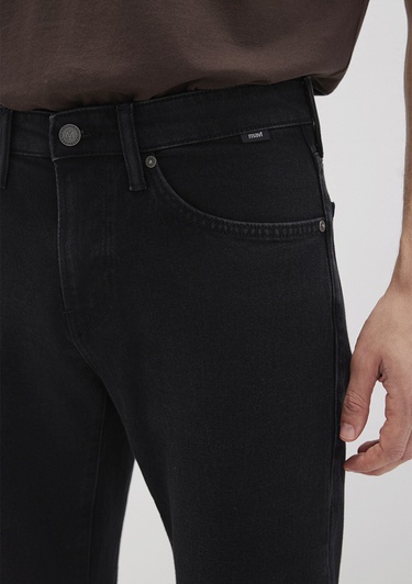  Mavi Jake Classic Denim Yıkamalı Siyah Jean Pantolon 0042290642