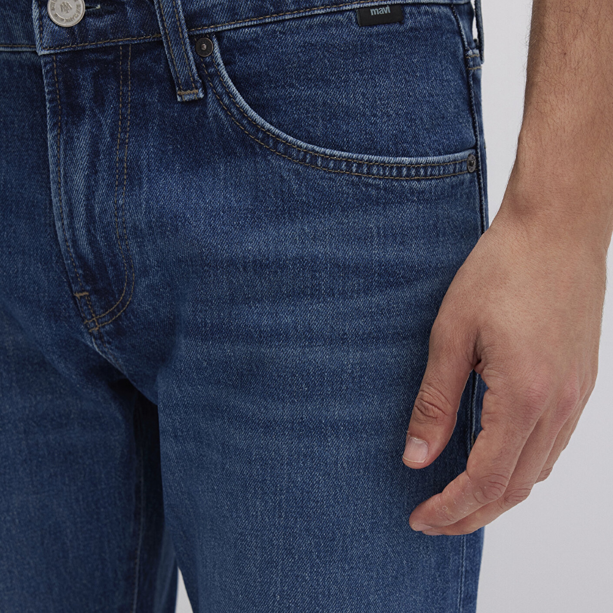 Mavi Jake Classic Denim Koyu Mavi Jean Pantolon 0042290387