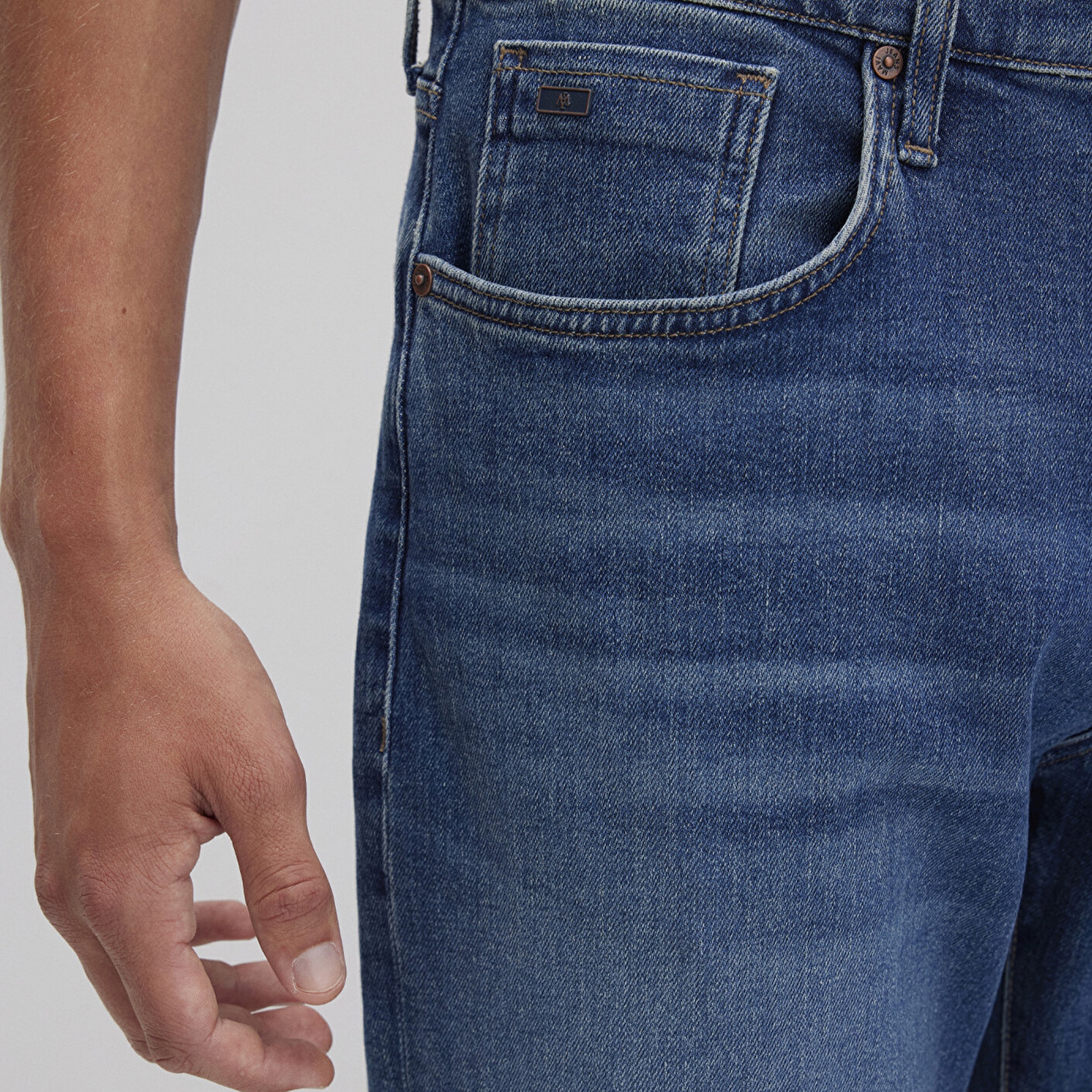 Mavi Lisbon Classic Denim Puslu Vintage Koyu Mavi Jean Pantolon 0010039-90818