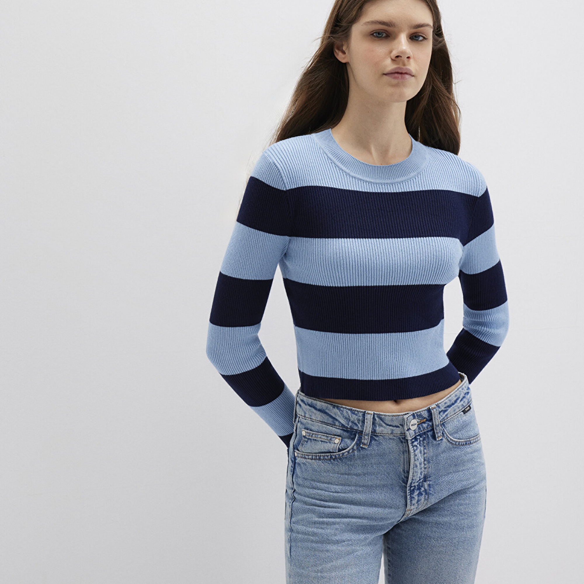 Mavi Blok Renkli Mavi Kazak Crop / Kısa Kesim 1710724-90702