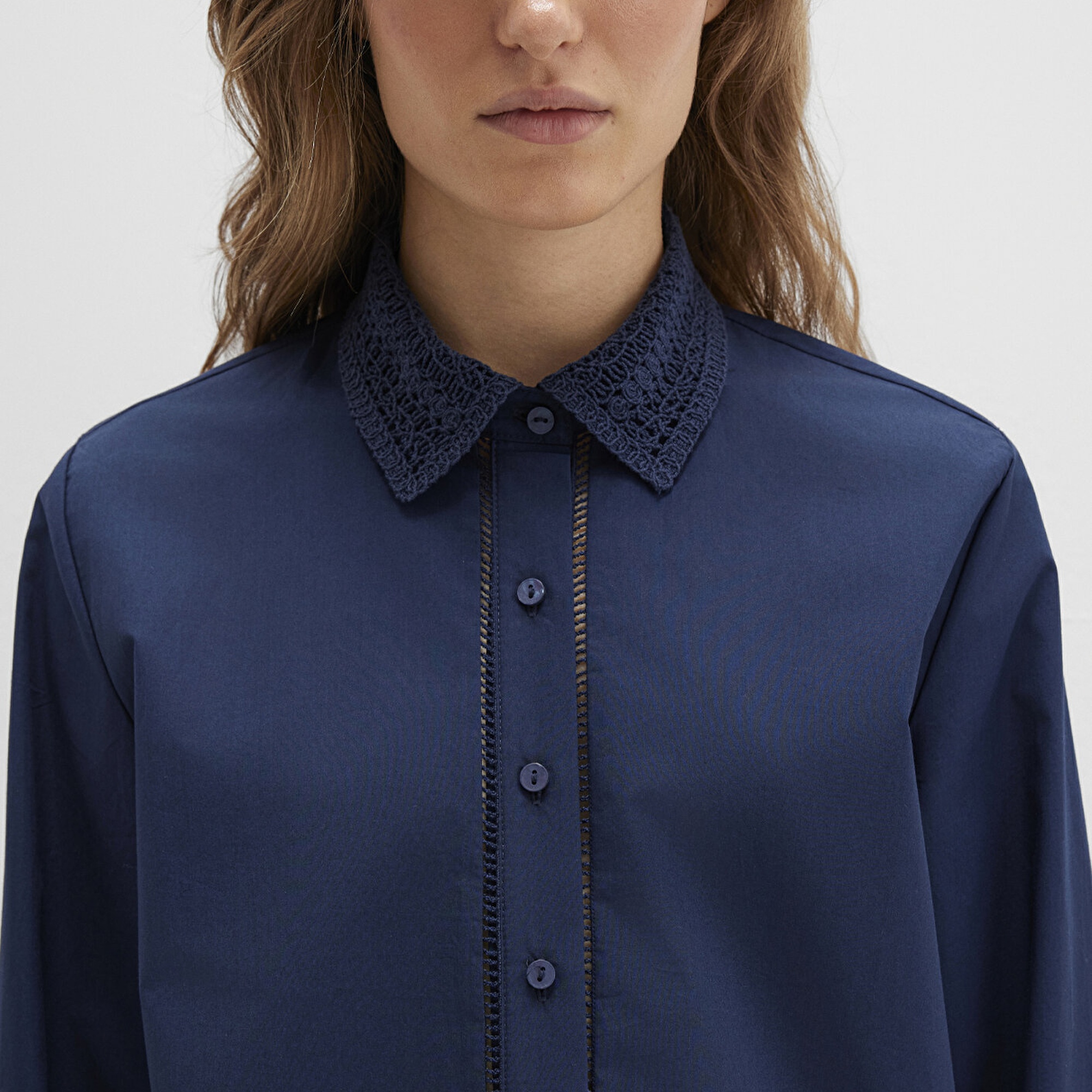 Mavi Nakışlı Şerit Detaylı Lacivert Gömlek Regular Fit / Normal Kesim 1211174-82318