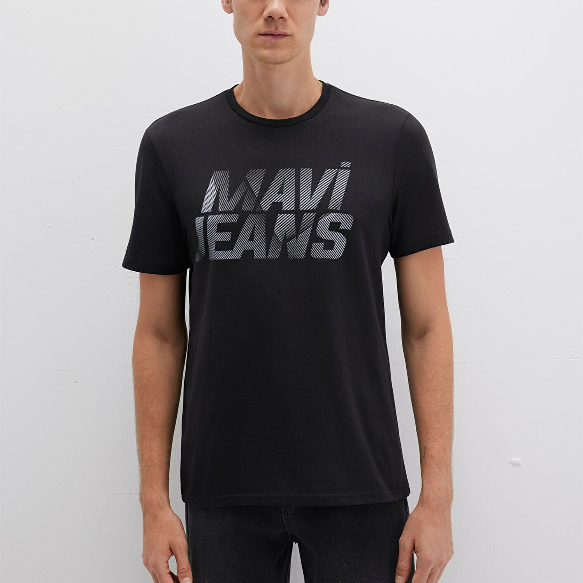 Mavi Mavi Logo Baskılı Siyah Tişört Regular Fit / Normal Kesim 0610260-900