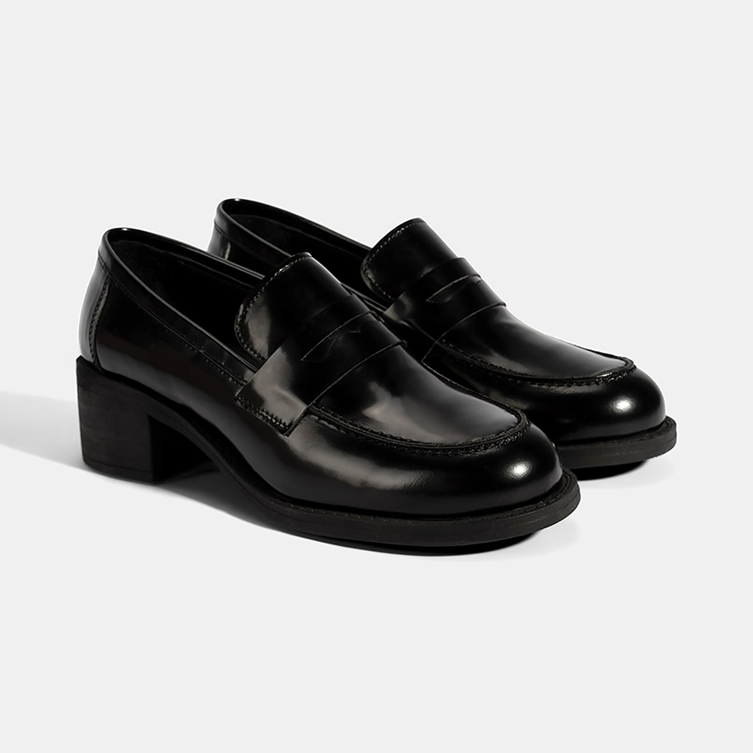  Kadın Siyah Topuklu Deri Loafer