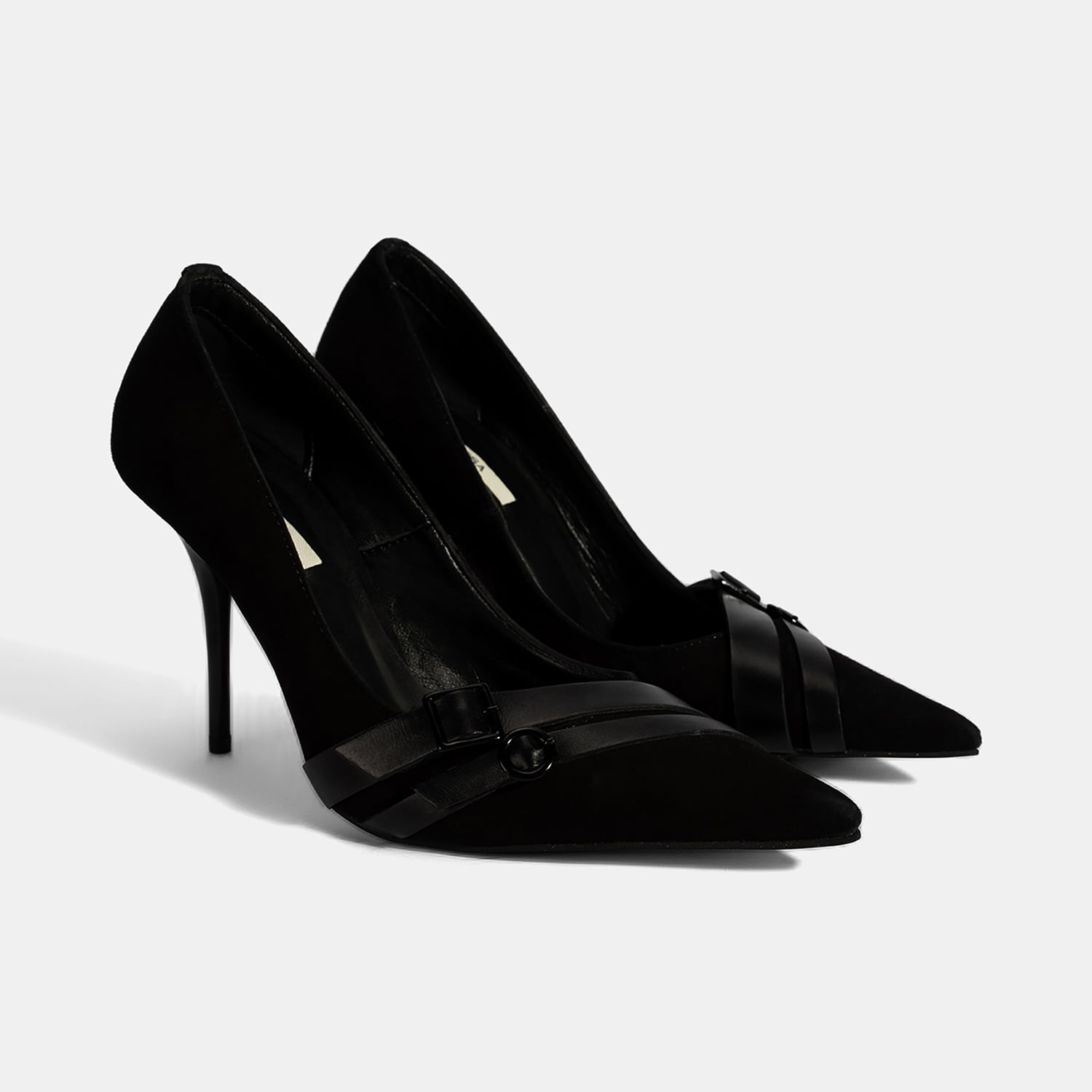  Kadın Siyah Metal Toka Detaylı Süet Stiletto